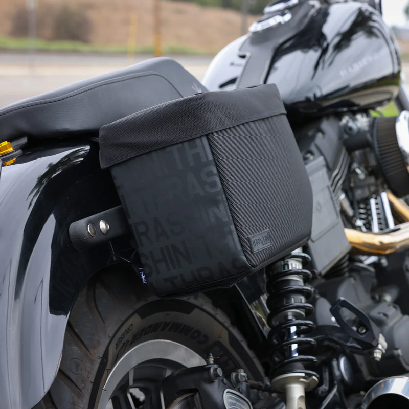 Thrashin Supply Essential Base 10L Throw-Over motorcykeltaske-sæt