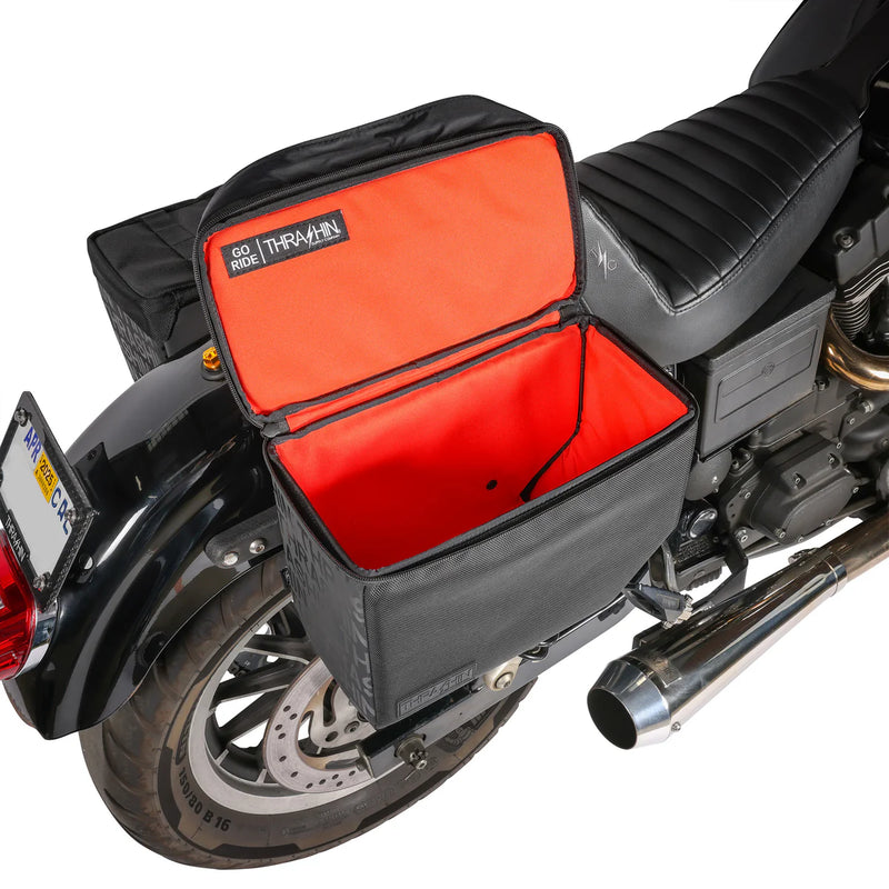 Thrashin Supply Escape Base 18L sæt motorcykeltasker til at smide over