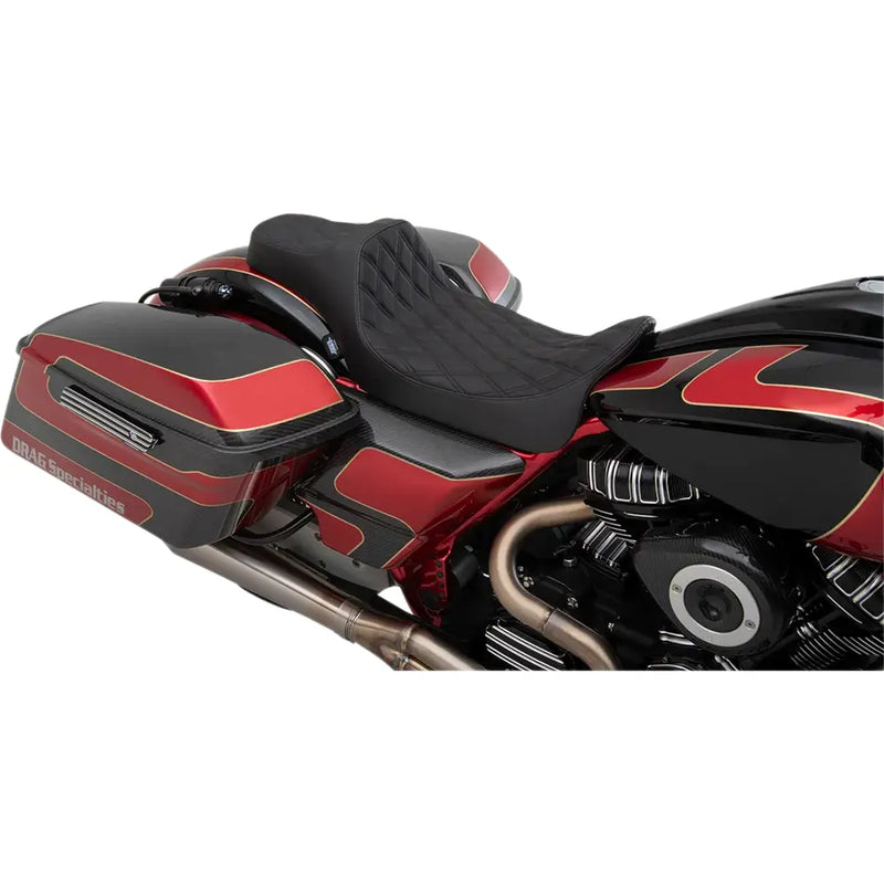 Drag Specialties Predator III sæde med udvidet rækkevidde til Harley 