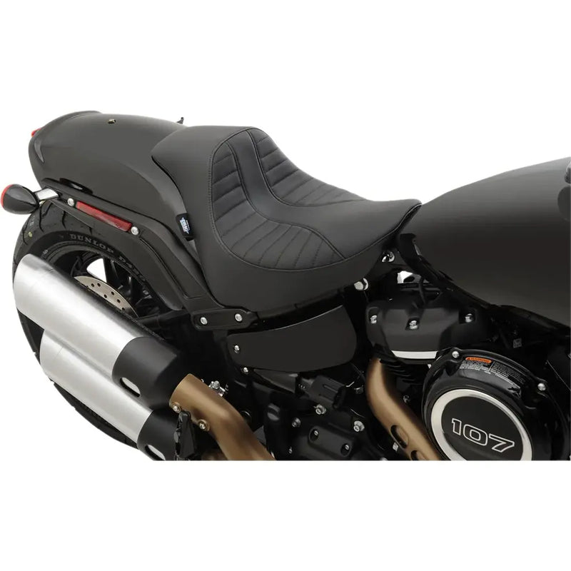 Drag Specialties EZ-ON Solo Seat for Harley 18-25 Softail Fat Bob / Scorpion Black  - Customhoj